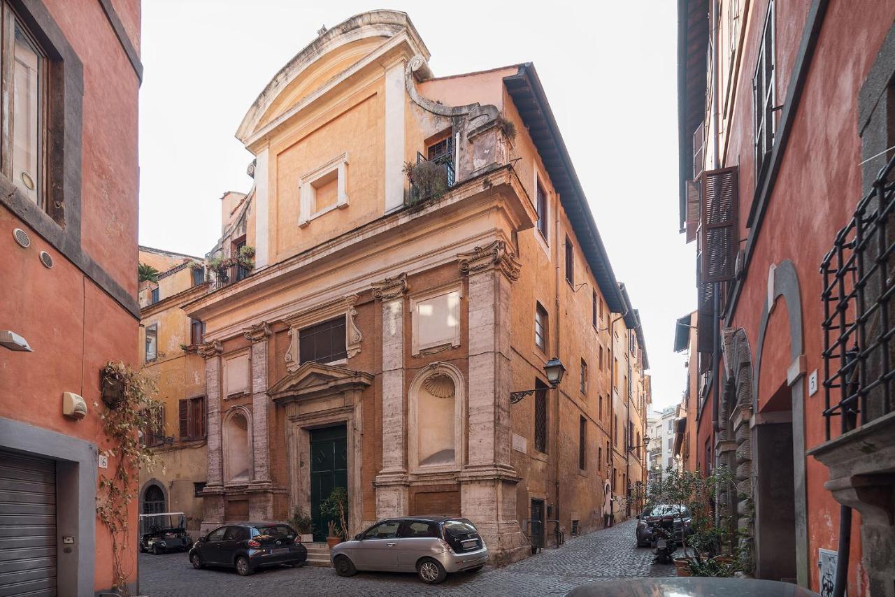 By The Charming Piazza Navona - Fromhometoروما المظهر الخارجي الصورة